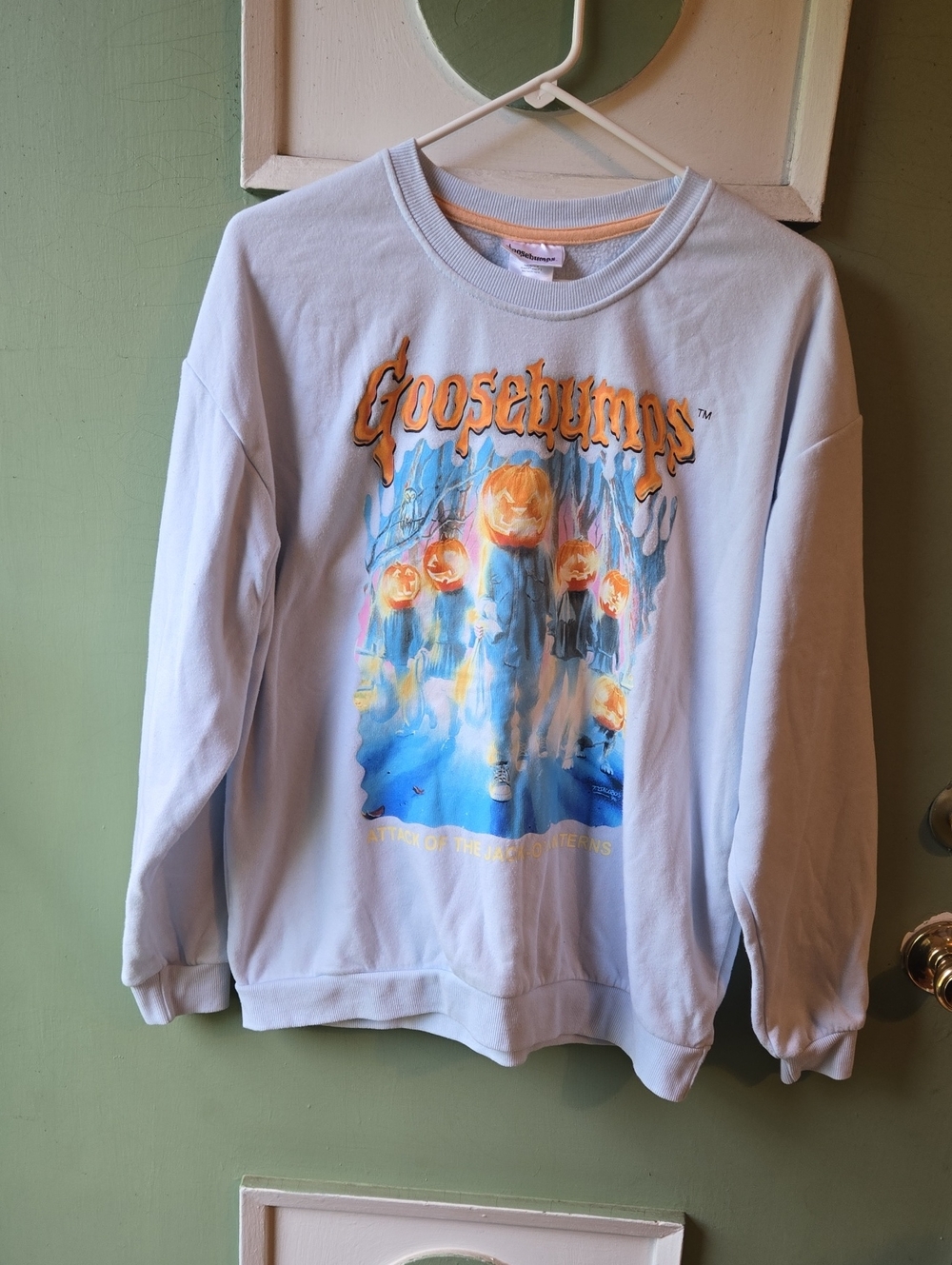 Goosebumps Pumpkin Halloween Crewneck Sweatshirt Light Blue Size Large